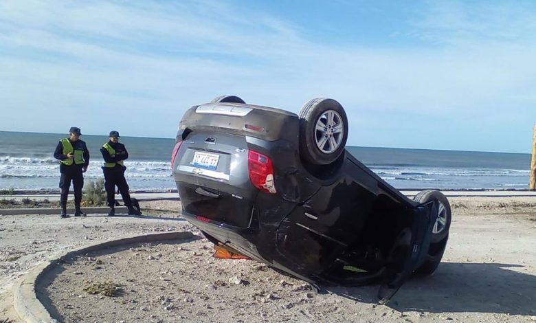 Photo of Vuelco en 38 y Costanera