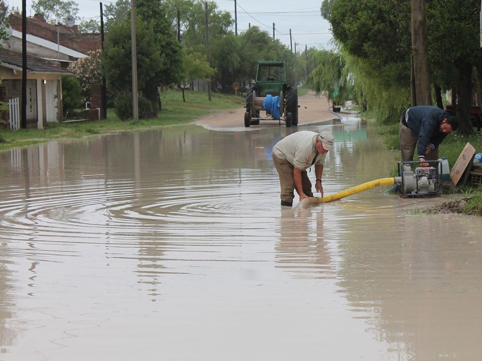 Photo of Calles anegadas luego de la lluvia