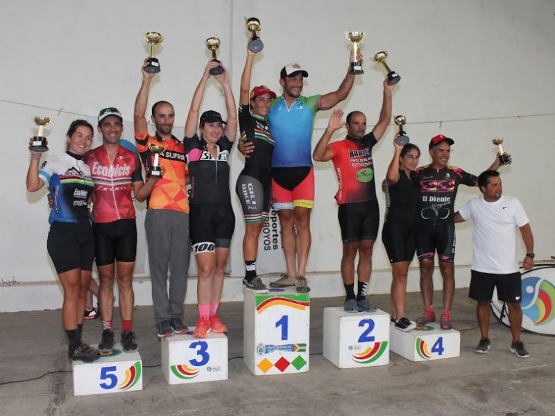 Photo of Flores y Casaux, campeones del Rural Bike