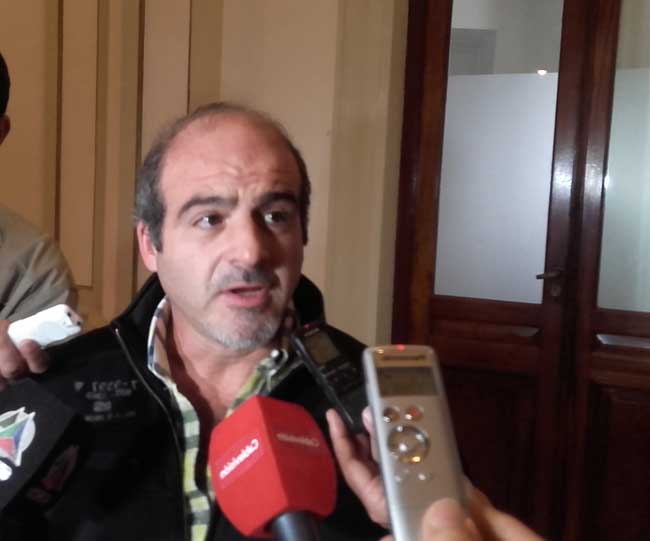 Photo of Tres Arroyos continuará con la cuarentena social preventiva y obligatoria