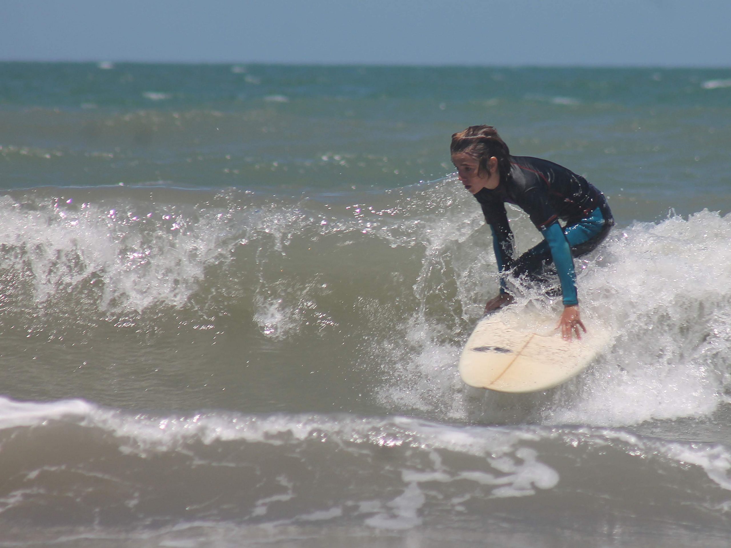 Photo of Golf, tenis, tiro, surf y kitesurf son las nuevas actividades habilitadas