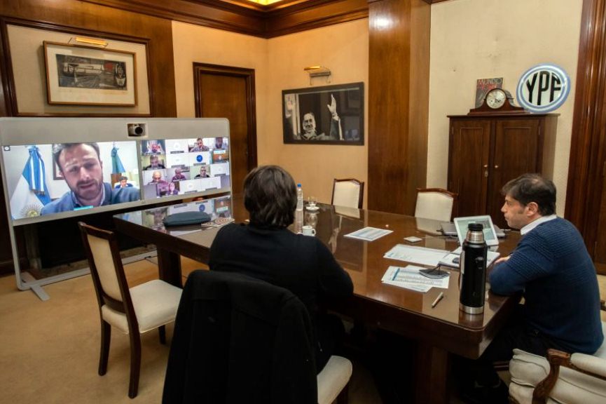 Photo of Kicillof se reúne con todos los intendentes por el avance de los casos en el interior