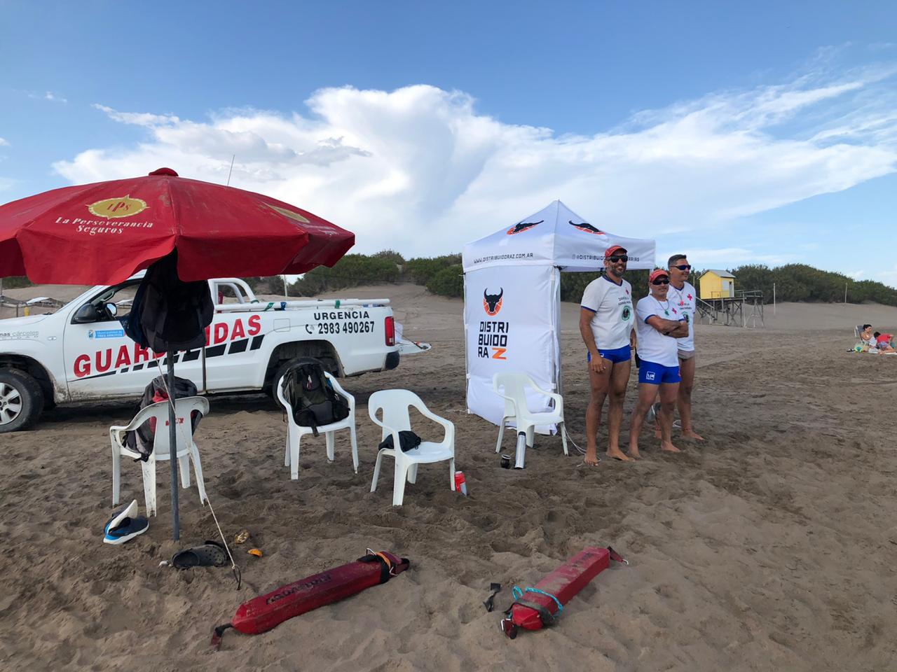 Photo of Una empresa tresarroyense entregó gazebos para los Guardavidas