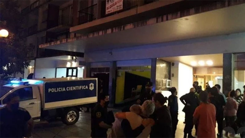 Photo of Una niña de 11 años murió al caer desde un quinto piso en Mar del Pata