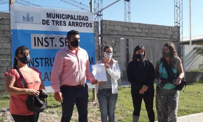 Photo of Entregaron $2.000.000 millones para continuar la obra del SUM del ISC