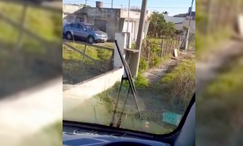Photo of Necochea: Le usurparon la casa y duerme en un motorhome a metros de su propio inmueble